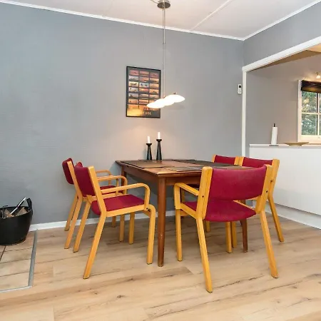 5 Person In Semesterbostad Skærbæk