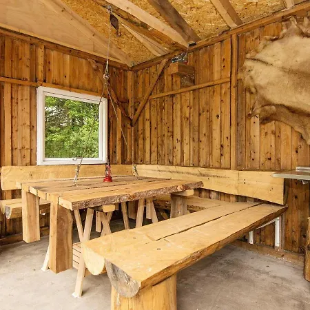 Tranquil Retreat In Feriehus *