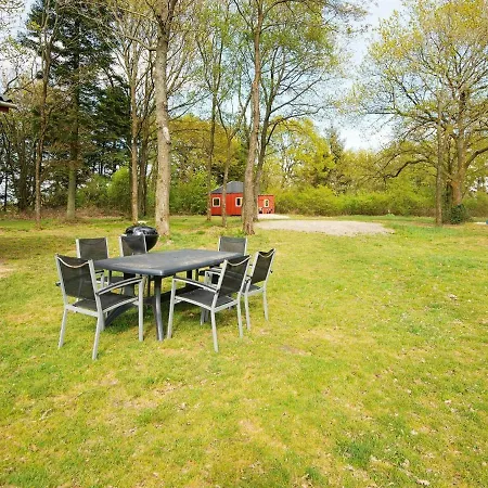 Tranquil Retreat In Feriehus *
